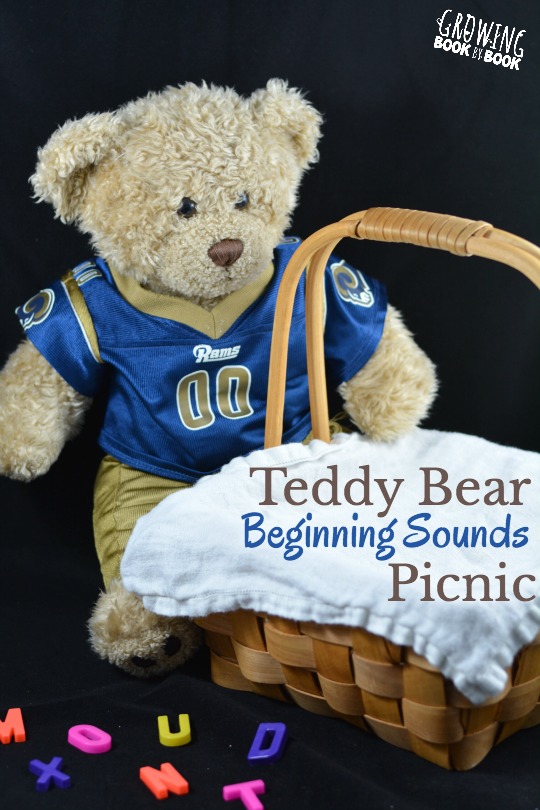 Lay the blanket and settle in for a teddy bear beginning sounds picnic to build phonological awareness!